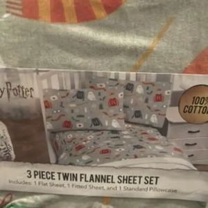 Twin Harry Potter Christmas at Hogwarts Flannel Kids' Sheet set